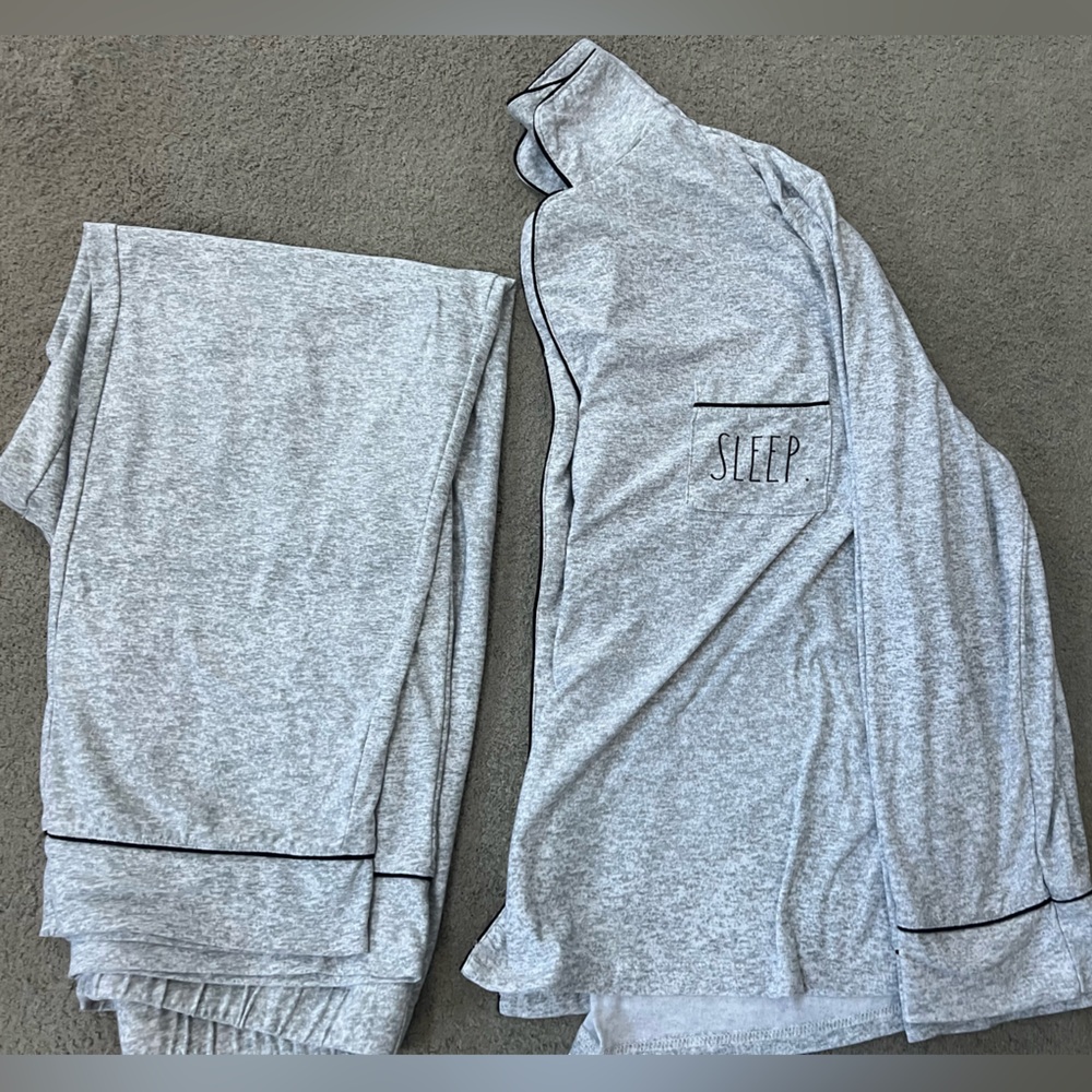 Rae Dunn Pajama Set